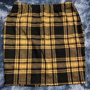 Yellow plaid 2 piece